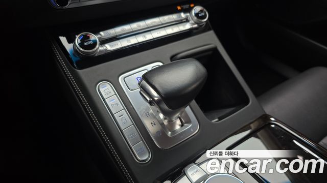 Genesis G90 3.8 AWD Premium Luxury 2019 — фото 9