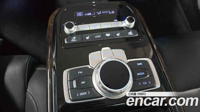 Genesis G90 3.8 AWD Premium Luxury 2019 — фото 32