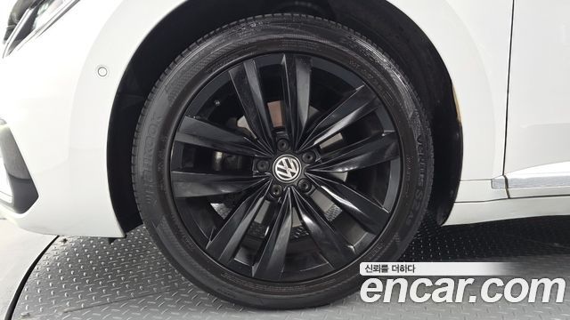 Volkswagen Arteon 2.0 TDI Prestige 2019 — фото 5