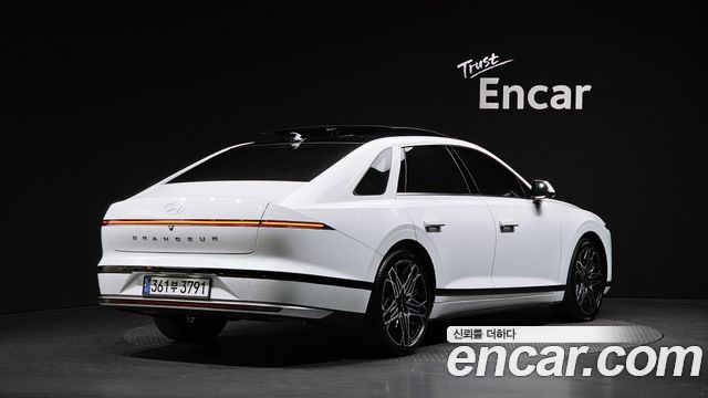 Hyundai Grandeur Hybrid (GN7) Exclusive 2023 — фото 2