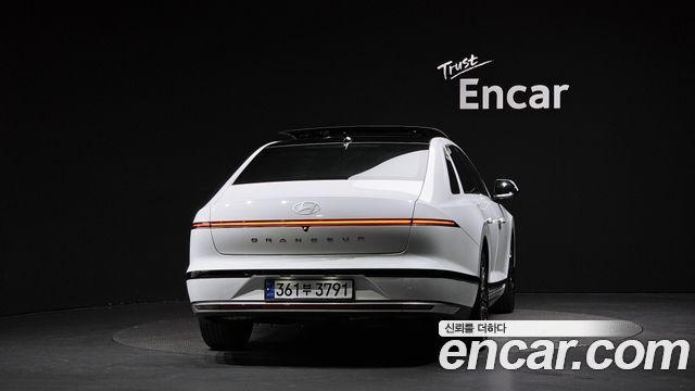 Hyundai Grandeur Hybrid (GN7) Exclusive 2023 — фото 4