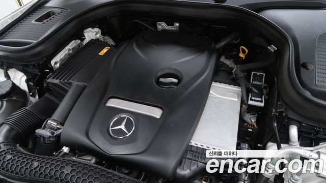 Mercedes-Benz GLC-Class (X253) GLC300 4MATIC 2019 — фото 6