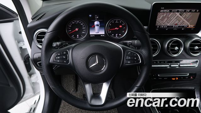 Mercedes-Benz GLC-Class (X253) GLC300 4MATIC 2019 — фото 21