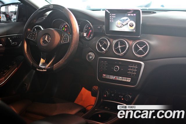 Mercedes-Benz GLA-Class (X156) GLA220 2018 — фото 7