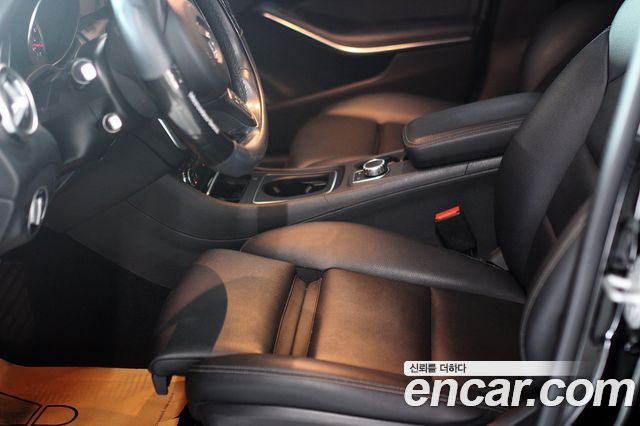 Mercedes-Benz GLA-Class (X156) GLA220 2018 — фото 17