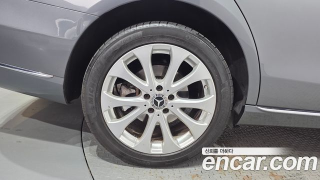 Mercedes-Benz E-Class (W213) E300 4MATIC Exclusive 2020 — фото 5
