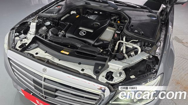 Mercedes-Benz E-Class (W213) E300 4MATIC Exclusive 2020 — фото 6
