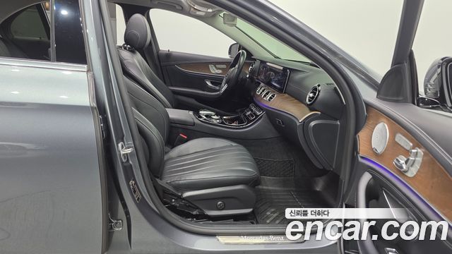 Mercedes-Benz E-Class (W213) E300 4MATIC Exclusive 2020 — фото 11