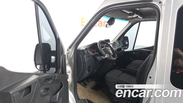 Renault Korea Master 2.3 Van L 2019 — фото 10