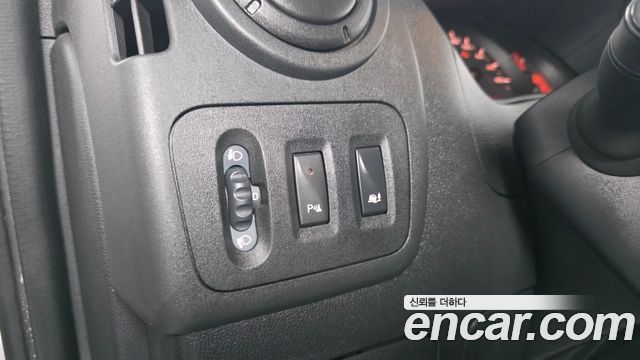 Renault Korea Master 2.3 Van L 2019 — фото 18