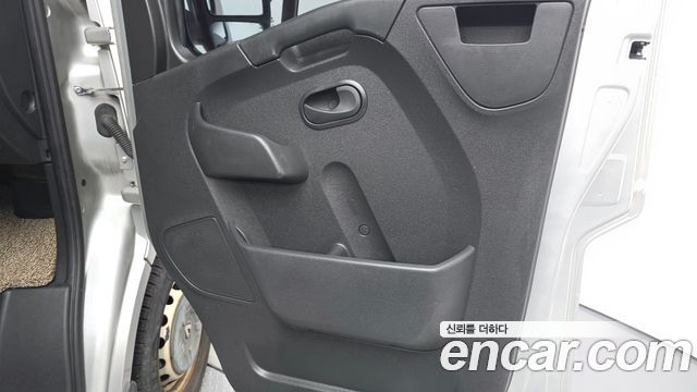 Renault Korea Master 2.3 Van L 2019 — фото 25