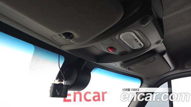 Renault Korea Master 2.3 Van L 2019 — фото 27
