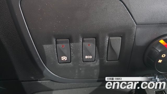 Renault Korea Master 2.3 Van L 2019 — фото 28