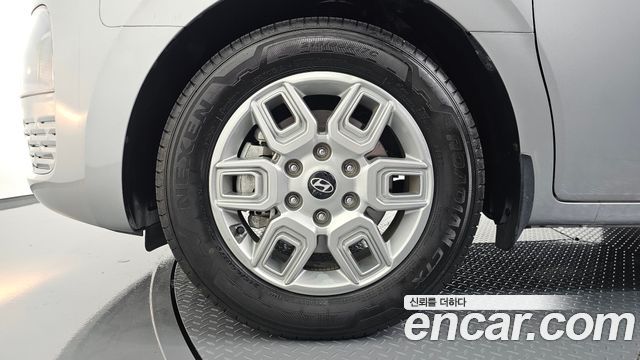 Hyundai Staria L3.5 Tourer 11-Seater Modern 2025 — фото 5