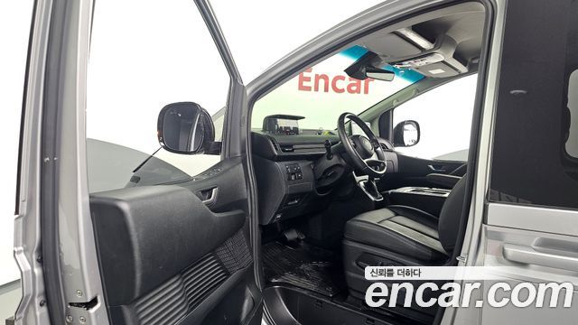 Hyundai Staria L3.5 Tourer 11-Seater Modern 2025 — фото 10