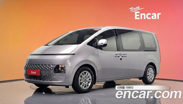 Hyundai Staria L3.5 Tourer 11-Seater Modern 2025 — фото 1