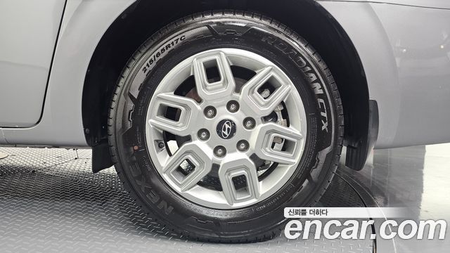 Hyundai Staria L3.5 Tourer 11-Seater Modern 2025 — фото 21
