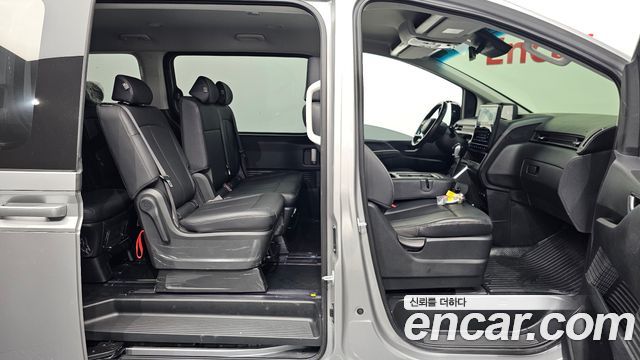 Hyundai Staria L3.5 Tourer 11-Seater Modern 2025 — фото 26