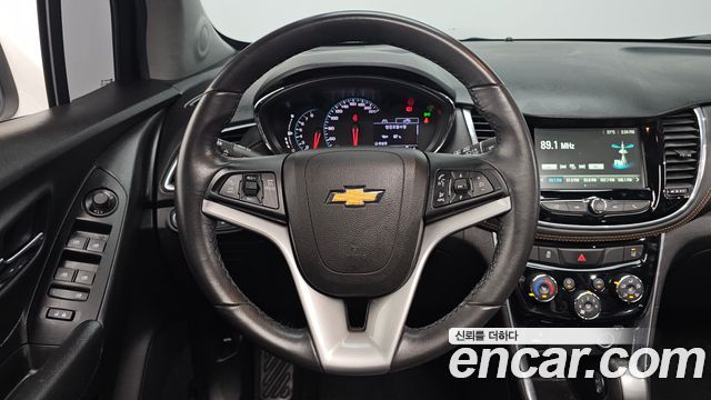 Chevrolet Trax 1.4 Premier 2019 — фото 13