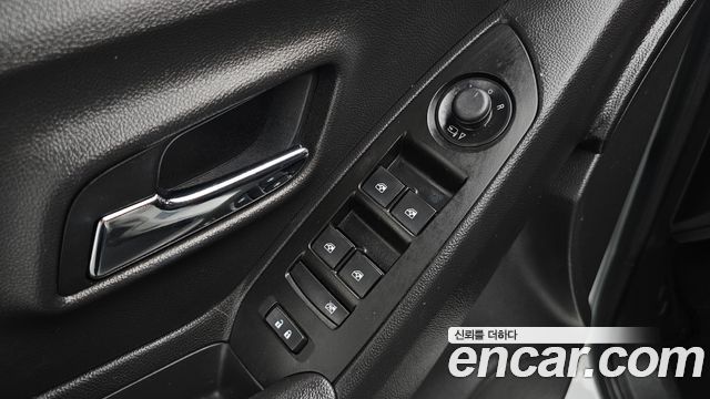 Chevrolet Trax 1.4 Premier 2019 — фото 17