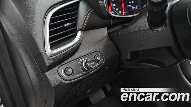 Chevrolet Trax 1.4 Premier 2019 — фото 18