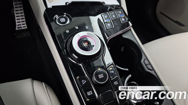 Kia Sportage (V) LPG 2.0 2WD Signature 2023 — фото 9