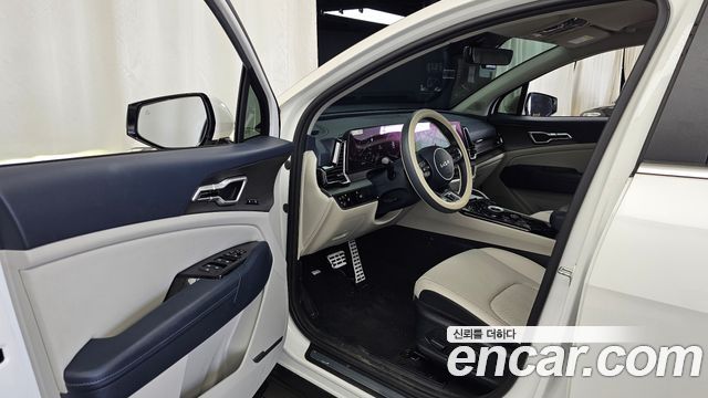 Kia Sportage (V) LPG 2.0 2WD Signature 2023 — фото 10