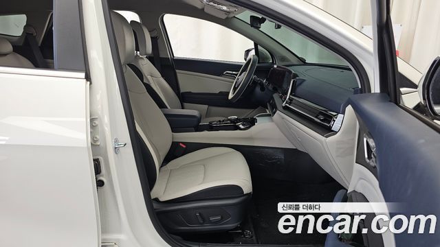 Kia Sportage (V) LPG 2.0 2WD Signature 2023 — фото 15