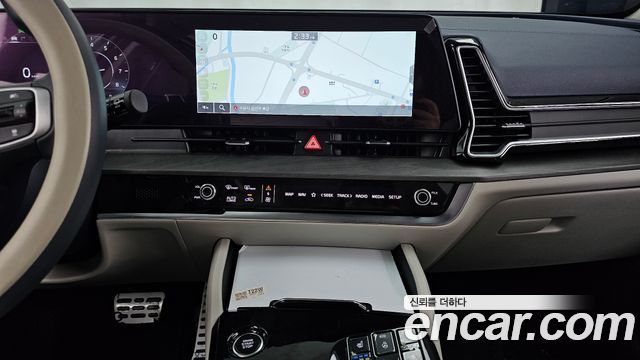 Kia Sportage (V) LPG 2.0 2WD Signature 2023 — фото 19