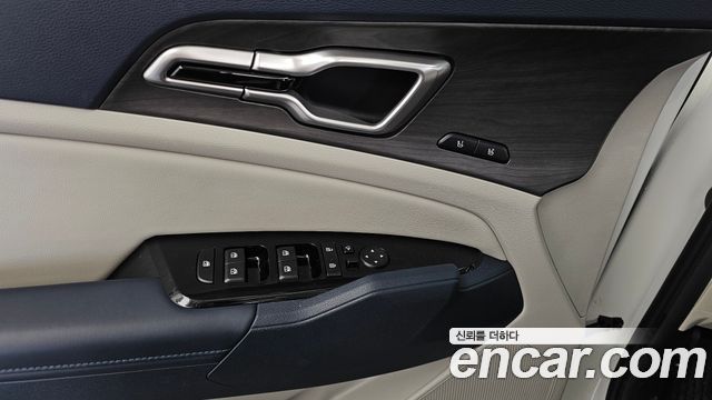 Kia Sportage (V) LPG 2.0 2WD Signature 2023 — фото 32