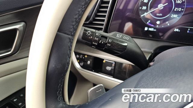 Kia Sportage (V) LPG 2.0 2WD Signature 2023 — фото 37