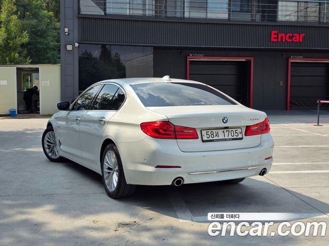 BMW 5 Series (G30) 520d Luxury Special Edition 2018 — фото 2