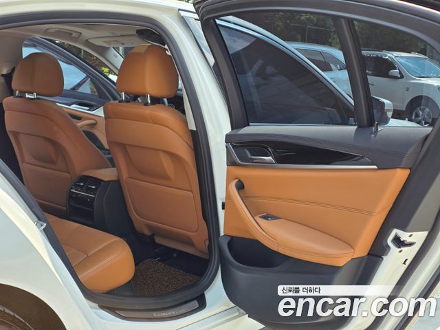 BMW 5 Series (G30) 520d Luxury Special Edition 2018 — фото 9