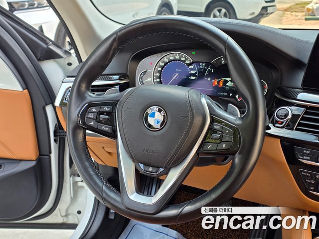 BMW 5 Series (G30) 520d Luxury Special Edition 2018 — фото 16