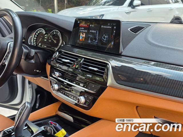 BMW 5 Series (G30) 520d Luxury Special Edition 2018 — фото 18