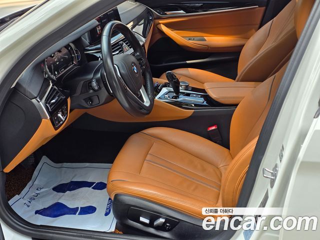 BMW 5 Series (G30) 520d Luxury Special Edition 2018 — фото 19