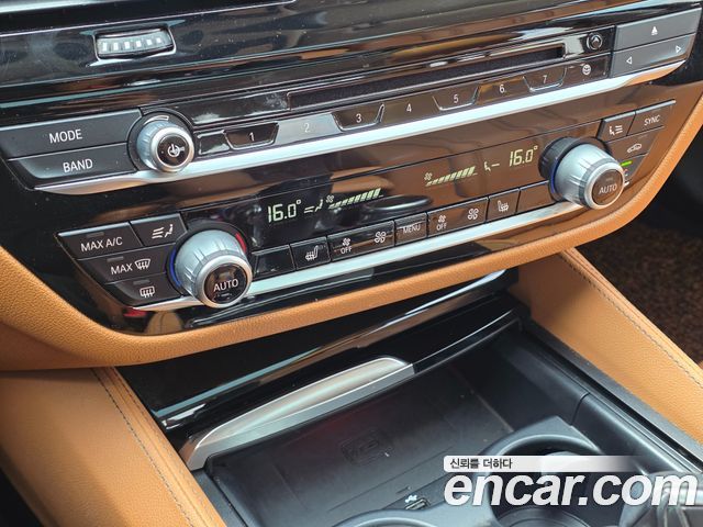 BMW 5 Series (G30) 520d Luxury Special Edition 2018 — фото 22