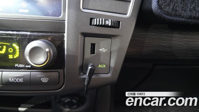 KG Mobility (SsangYong) Korando Turismo 4WD Outdoor Edition 9-seater 2017 — фото 16