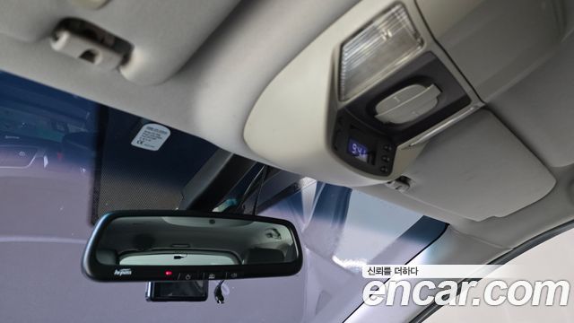 KG Mobility (SsangYong) Korando Turismo 4WD Outdoor Edition 9-seater 2017 — фото 19