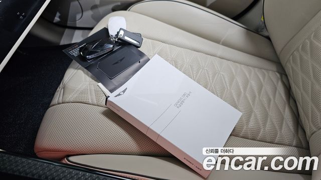 Genesis G80 (RG3) Gasoline 3.5 Turbo AWD 2025 — фото 16
