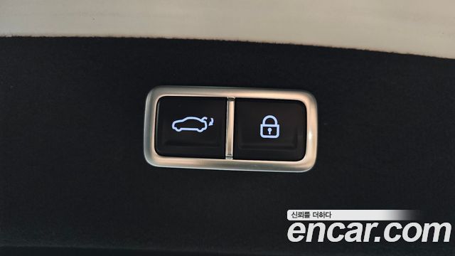 Genesis G80 (RG3) Gasoline 3.5 Turbo AWD 2025 — фото 17