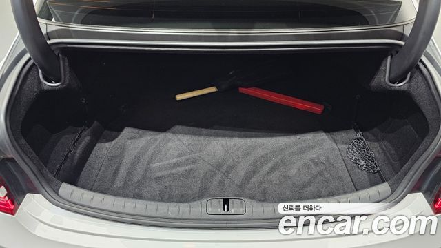 Genesis G80 (RG3) Gasoline 3.5 Turbo AWD 2025 — фото 18