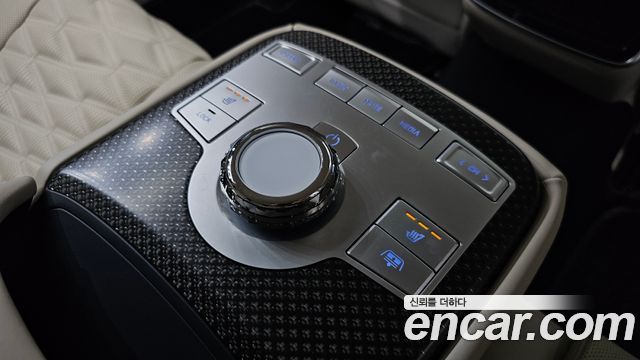 Genesis G80 (RG3) Gasoline 3.5 Turbo AWD 2025 — фото 19