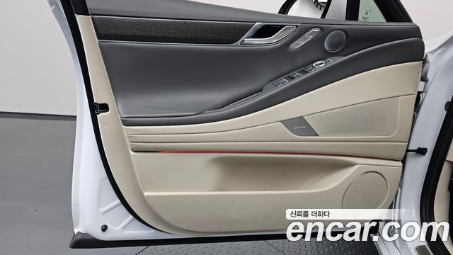 Genesis G80 (RG3) Gasoline 3.5 Turbo AWD 2025 — фото 24