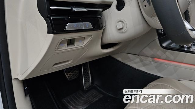 Genesis G80 (RG3) Gasoline 3.5 Turbo AWD 2025 — фото 30