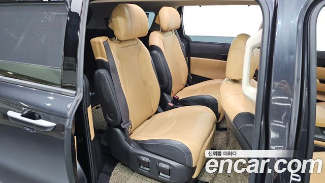 Kia Carnival (IV) Diesel 7-Seater Signature 2021 — фото 12