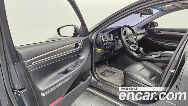 Hyundai Grandeur (IG) 2.4 Premium 2019 — фото 10