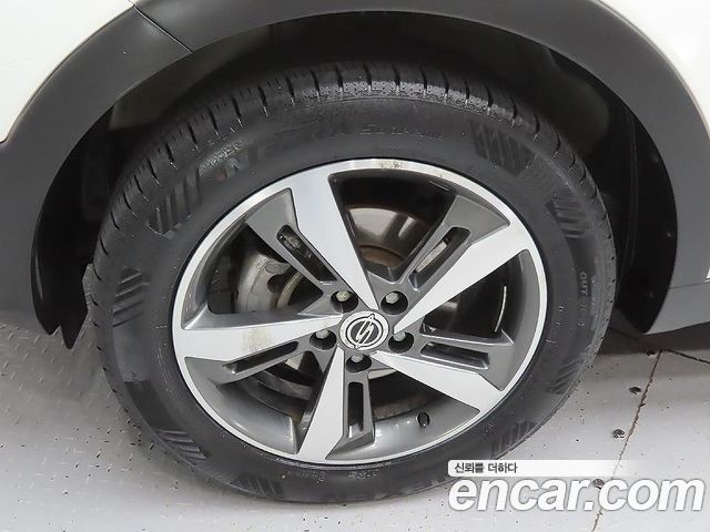 KG Mobility (SsangYong) Style Korando C 2.2 RX 2WD High DLX 2017 — фото 5