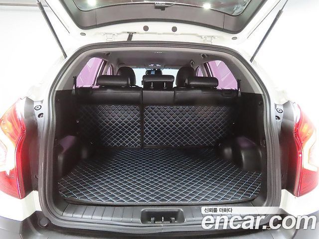 KG Mobility (SsangYong) Style Korando C 2.2 RX 2WD High DLX 2017 — фото 15