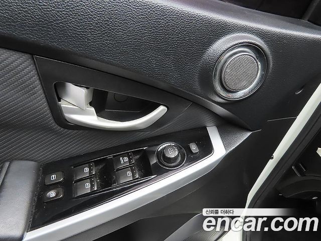 KG Mobility (SsangYong) Style Korando C 2.2 RX 2WD High DLX 2017 — фото 17